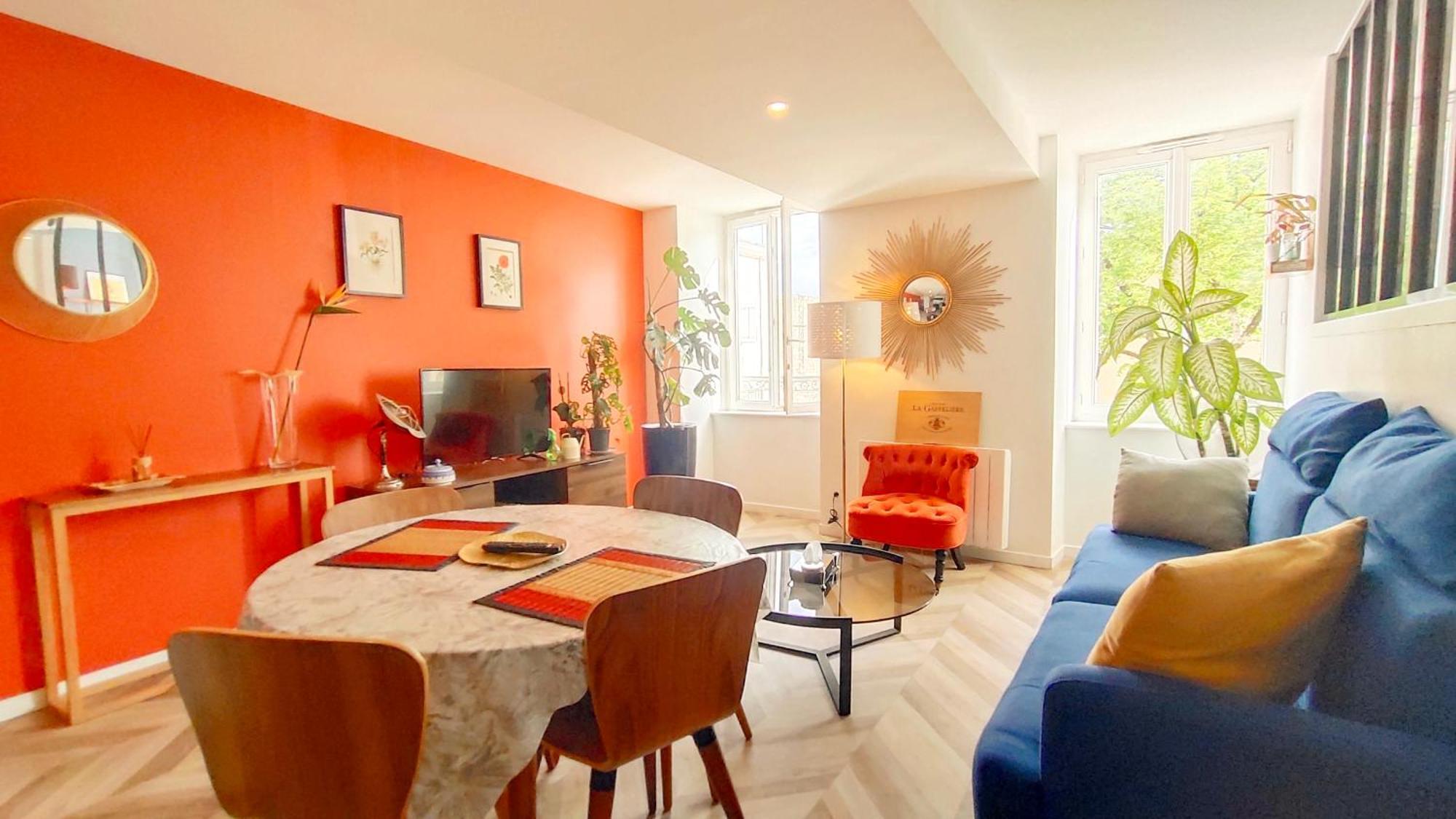 Votre Escale - Magellan Cinema Apartment Ниор Екстериор снимка